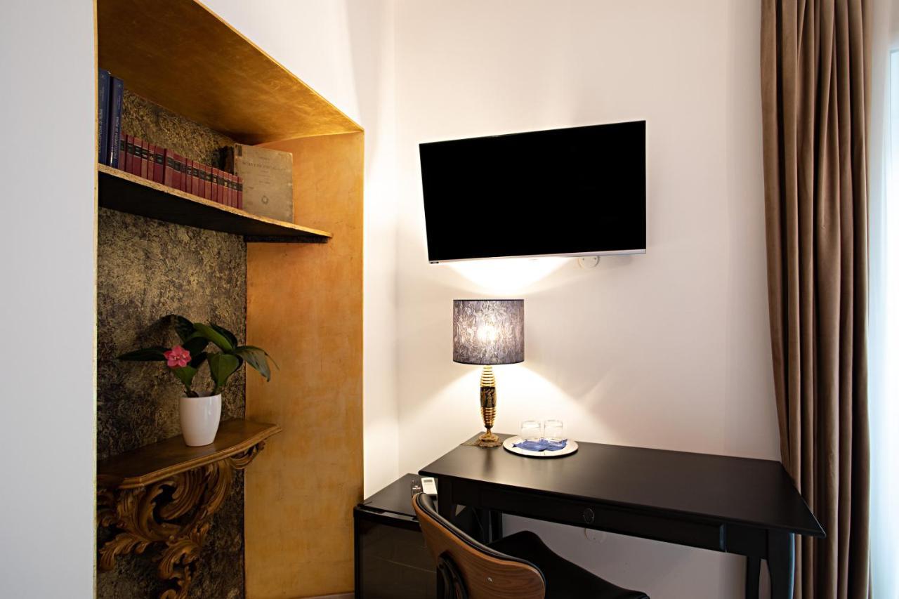 Ludus Rooms Rome Exterior photo